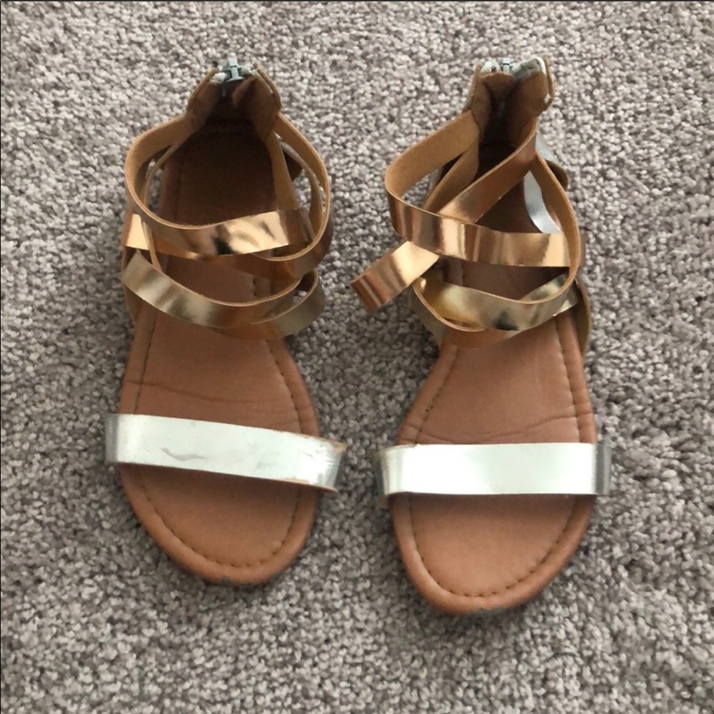 Little Girl Tri-Gold Sandals